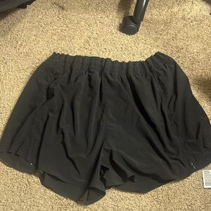 Athleta Hustle 3” Short Size 2X